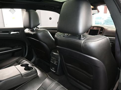 Used 2020 Chrysler 300 S w/ S Model Appearance Package RWD image 42