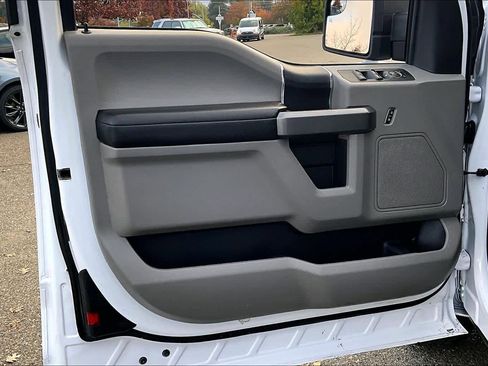 Used 2019 Ford F150 XLT w/ Max Trailer Tow Package image 21