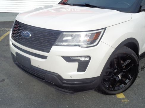 Used 2018 Ford Explorer Sport w/ Equipment Group 401A AWD/4WD image 23