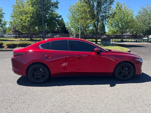 Used 2020 MAZDA MAZDA3 Sedan w/ Premium Package FWD image 8