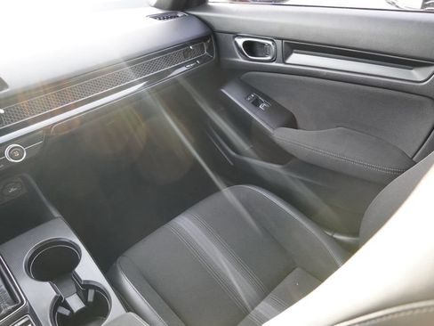 Used 2022 Honda Civic Sport image 15