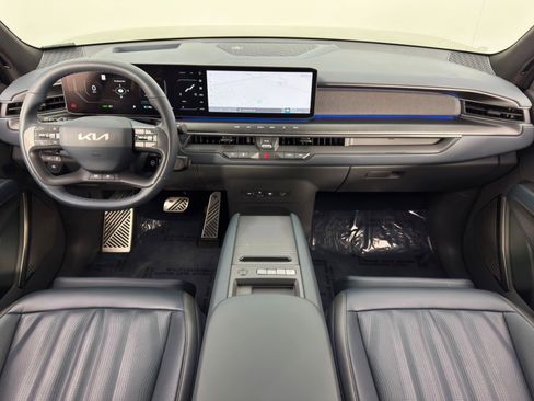 Used 2024 Kia EV9 GT-Line image 13
