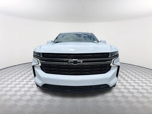 Used 2022 Chevrolet Suburban RST w/ Luxury Package RWD image 2
