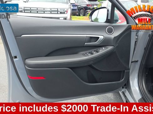 Used 2024 Hyundai Sonata SEL FWD image 12