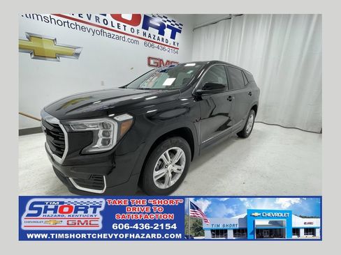 Used 2024 GMC Terrain SLE AWD/4WD image 1