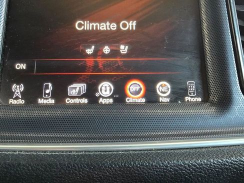 Used 2016 Dodge Challenger R/T Scat Pack w/ Leather Interior Group image 27