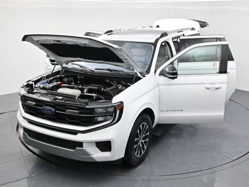 Certified 2025 Ford Expedition Max Platinum image 59