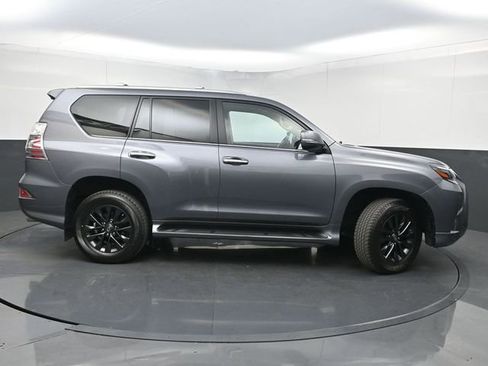 Used 2023 Lexus GX 460 Premium w/ Premium Package AWD/4WD image 2