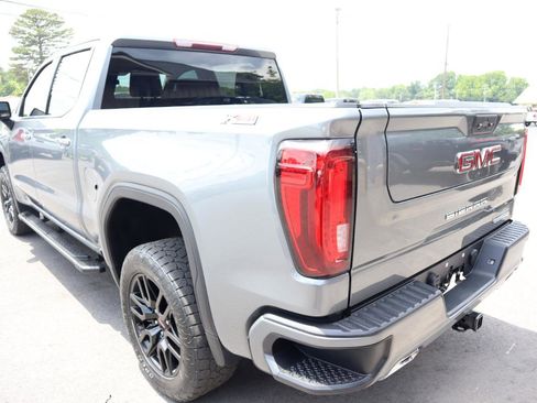 Used 2020 GMC Sierra 1500 Elevation w/ Elevation Value Package AWD/4WD image 7