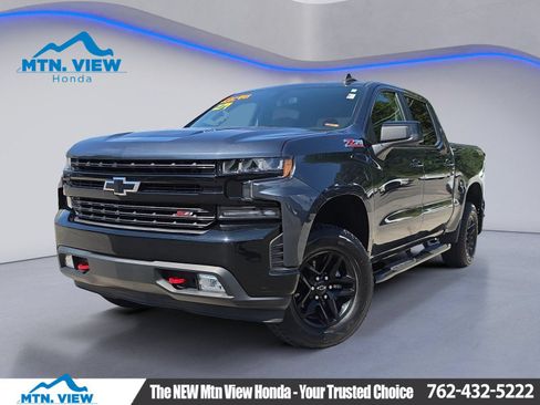 Used 2021 Chevrolet Silverado 1500 LT Trail Boss w/ Convenience Package II AWD/4WD image 1