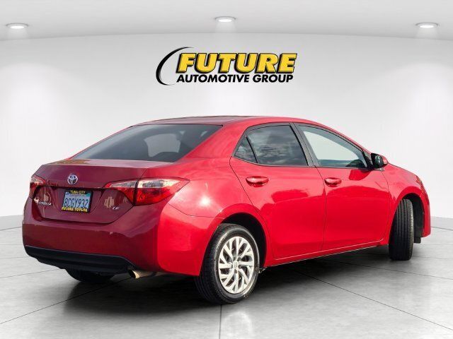 Certified 2018 Toyota Corolla LE FWD image 5