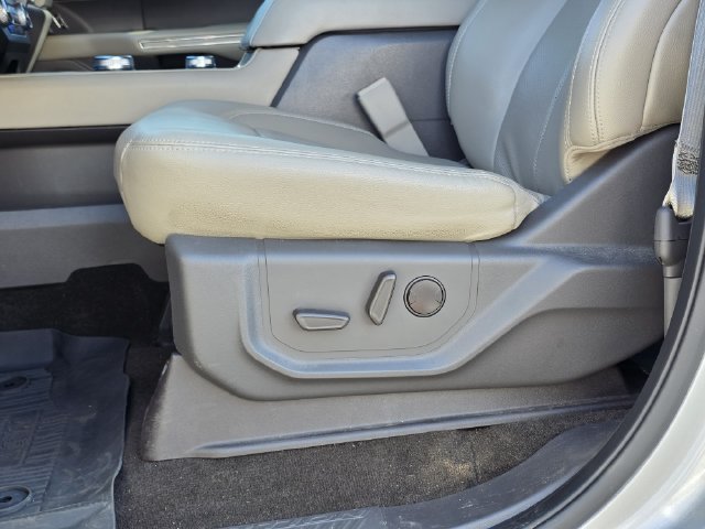 Used 2021 Ford Expedition XLT AWD/4WD image 15
