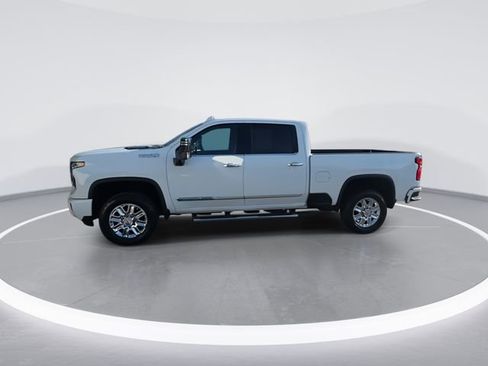 Used 2024 Chevrolet Silverado 2500 High Country w/ Z71 Off-Road Package AWD/4WD image 5