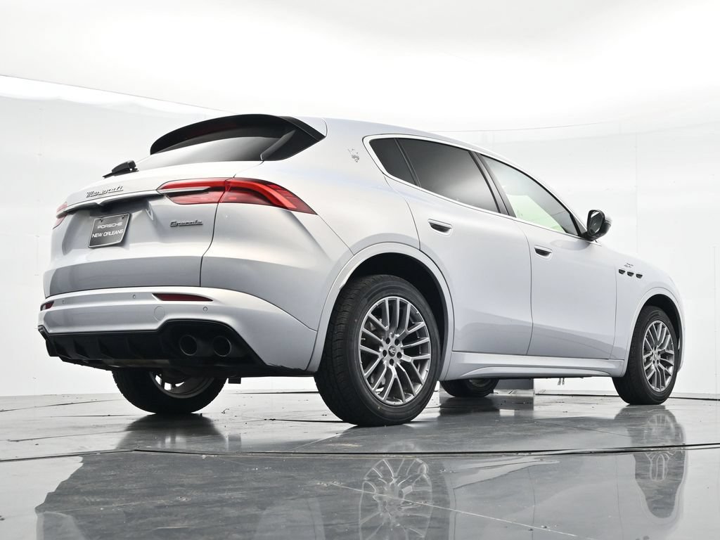 Used 2024 Maserati Grecale GT AWD/4WD image 25