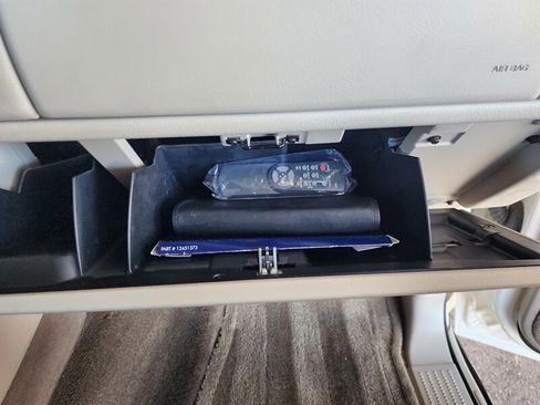 Used 2004 Cadillac Escalade AWD image 61