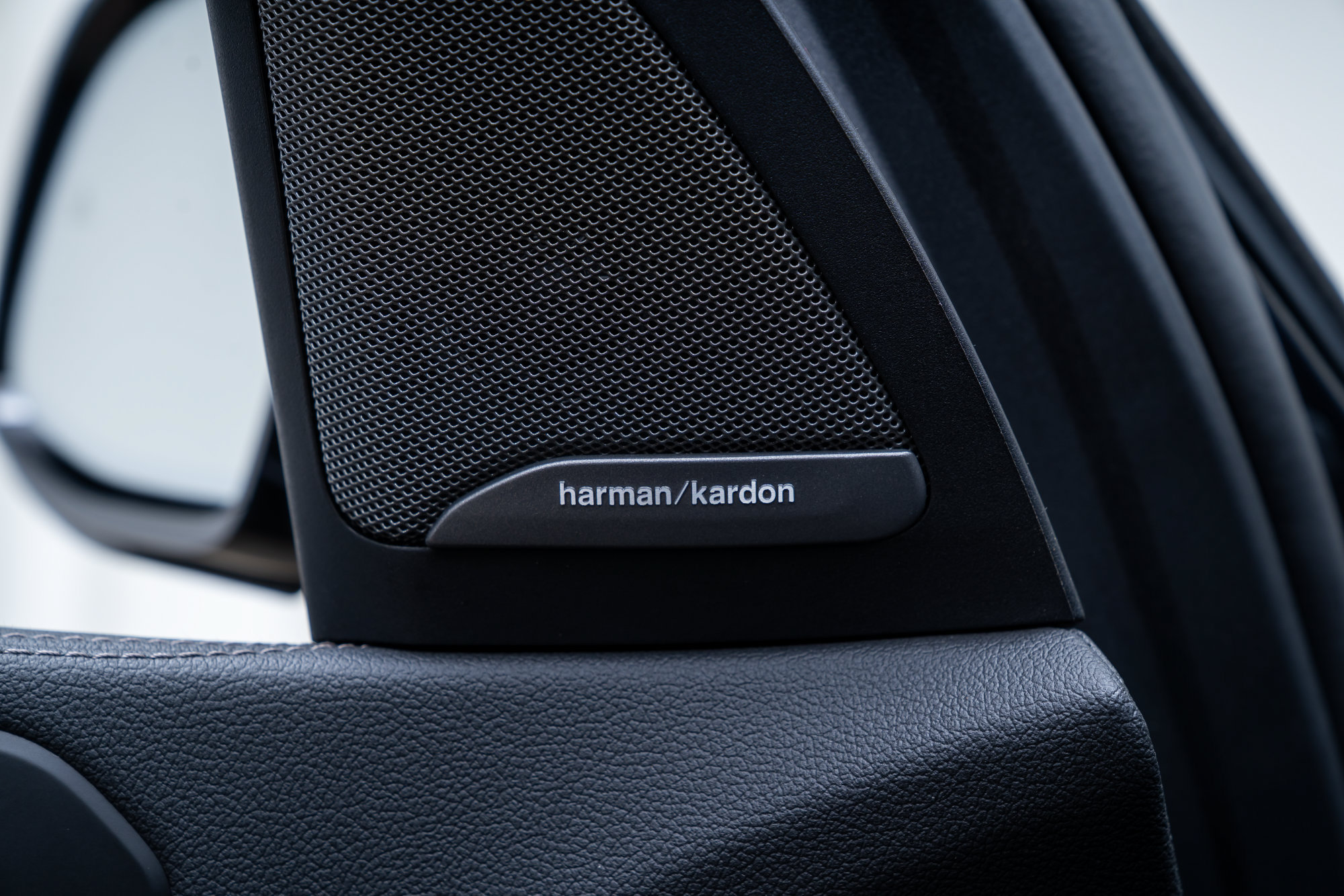 Used 2022 BMW X5 M50i AWD/4WD image 17