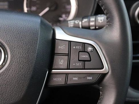 Certified 2024 Toyota Highlander LE image 14