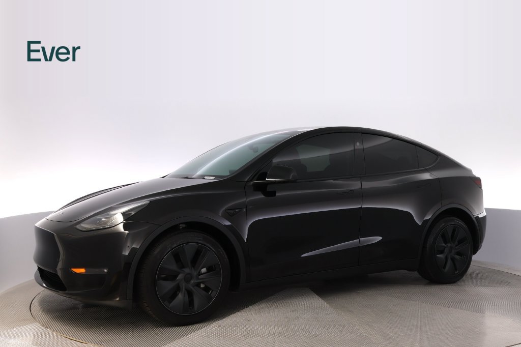 Used 2024 Tesla Model Y Long Range AWD/4WD image 18