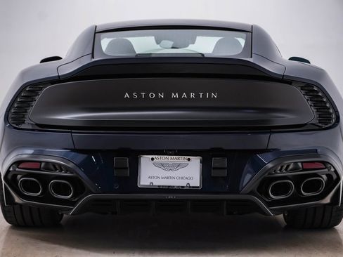 Used 2025 Aston Martin Vanquish image 9