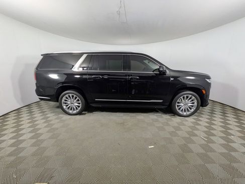 Certified 2023 Cadillac Escalade ESV Premium Luxury image 2