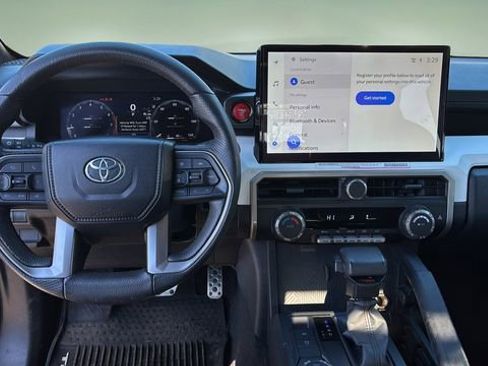 Used 2024 Toyota Tacoma TRD Sport image 9