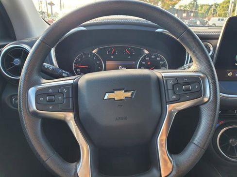 Used 2025 Chevrolet Blazer LT image 10