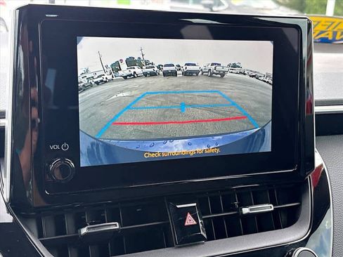 Used 2025 Toyota Corolla SE FWD image 13
