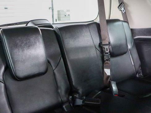 Used 2023 Nissan Armada Platinum w/ Captain's Chairs Package image 33
