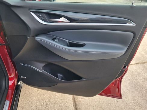 Used 2024 Buick Enclave Premium image 14