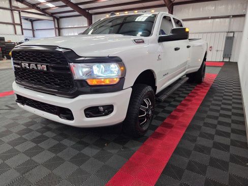 Used 2019 RAM 3500 Tradesman image 21
