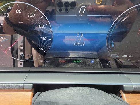 Certified 2025 Mercedes-Benz GLE 450e 4MATIC image 2