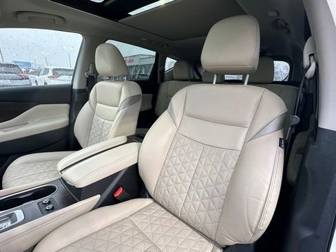 Certified 2024 Nissan Murano Platinum w/ Cargo Package image 27