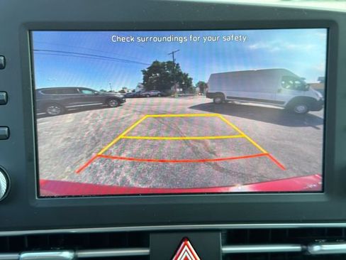 Used 2023 Hyundai Elantra SEL w/ Preferred Accessory Package FWD image 24