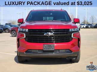 Used 2024 Chevrolet Suburban RST w/ Luxury Package video 3