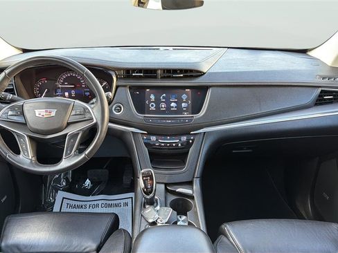 Used 2017 Cadillac XT5 Premium Luxury AWD/4WD image 22
