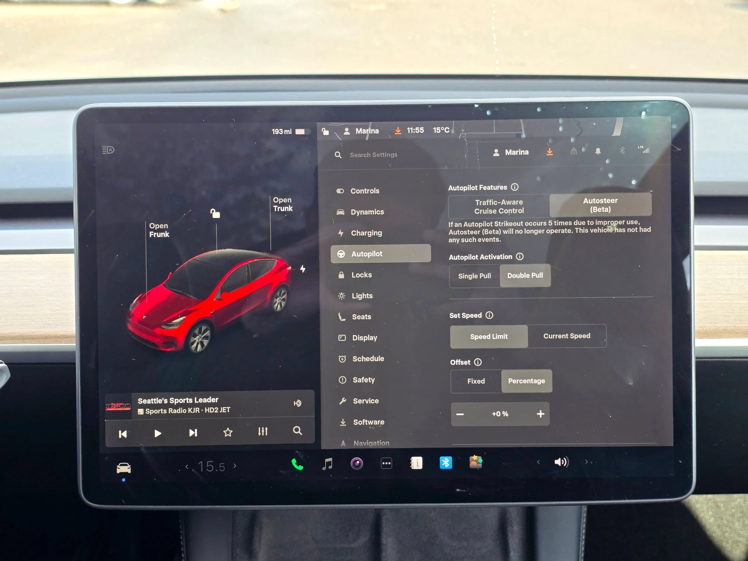 Used 2021 Tesla Model Y Long Range AWD/4WD image 36