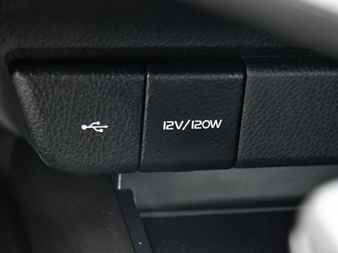 Used 2023 Toyota Camry SE image 23