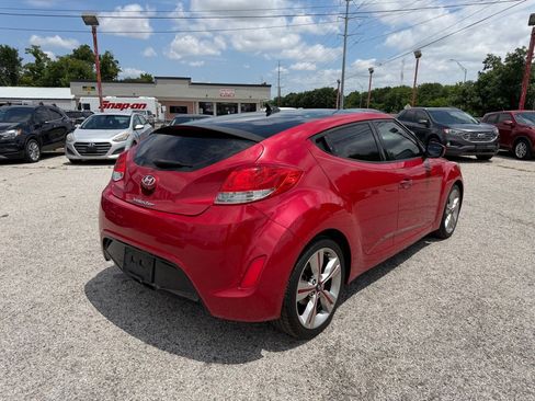 Used 2016 Hyundai Veloster w/ Option Group 02 FWD image 7