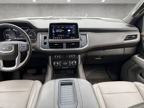 Used 2021 GMC Yukon SLT w/ Rear Media and Nav Package image 3