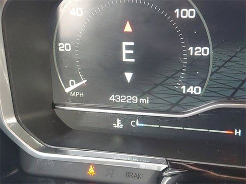 Certified 2024 GMC Sierra 2500 SLE w/ SLE Value Package; image 17