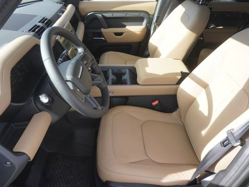 New 2026 Land Rover Defender 110 X-Dynamic SE image 19