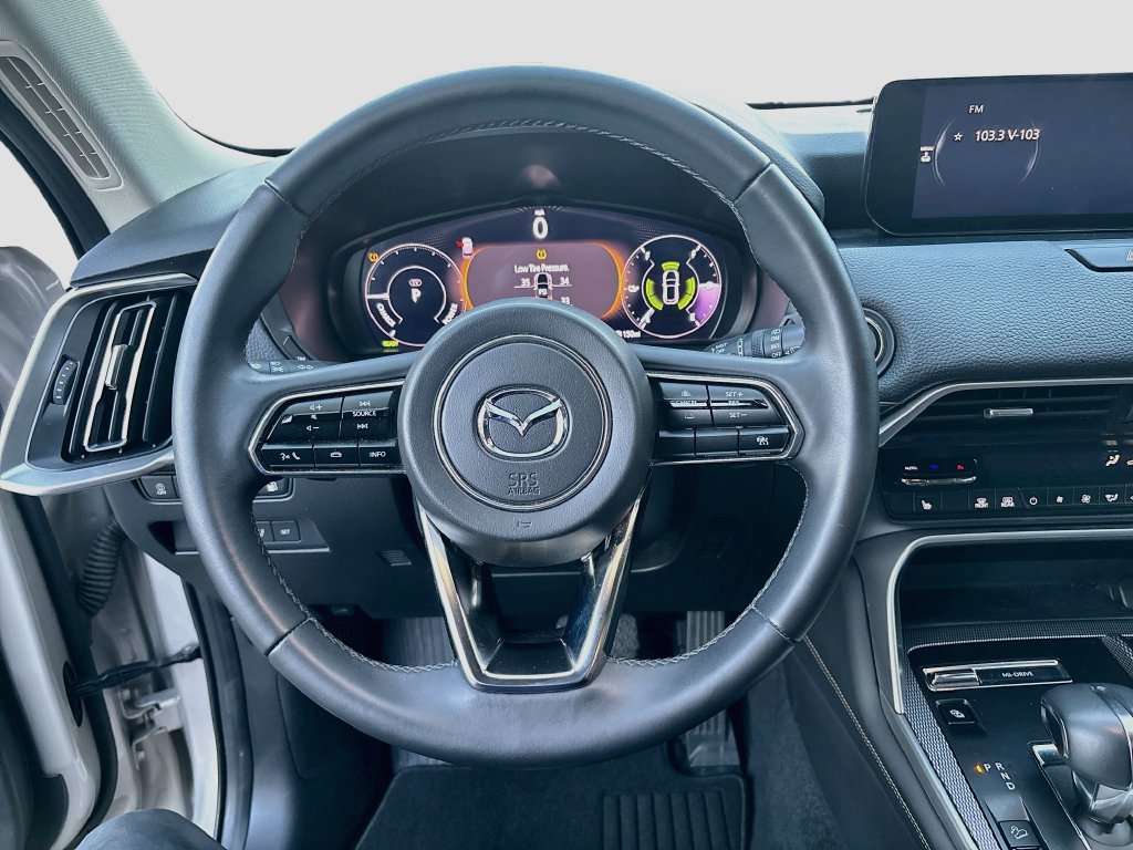 Certified 2024 MAZDA CX-90 Plug-In Hybrid w/ Premium Pkg AWD/4WD image 11