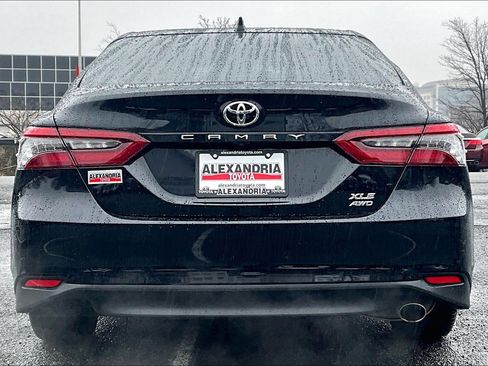 Used 2024 Toyota Camry XLE w/ Cold Weather Package image 4