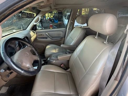 Used 2002 Toyota Sequoia Limited image 11