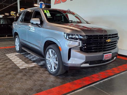 Used 2021 Chevrolet Tahoe High Country AWD/4WD image 2