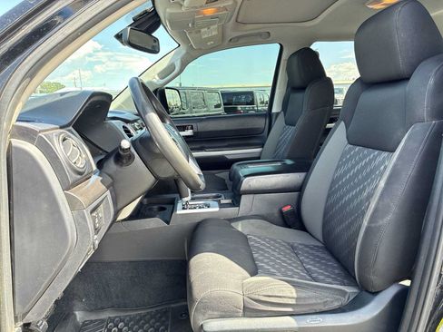 Used 2018 Toyota Tundra SR5 AWD/4WD image 13
