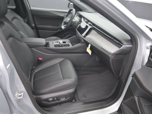 New 2026 Jeep Cherokee Limited AWD/4WD image 10