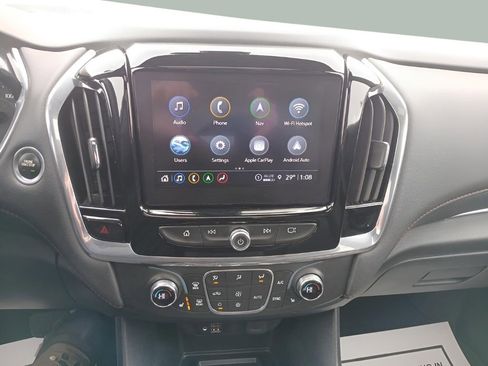 Used 2023 Chevrolet Traverse RS image 10