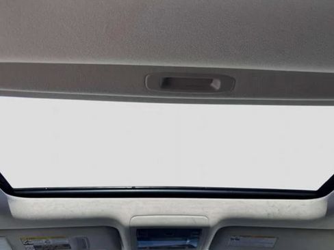 Used 2019 Toyota Land Cruiser image 10