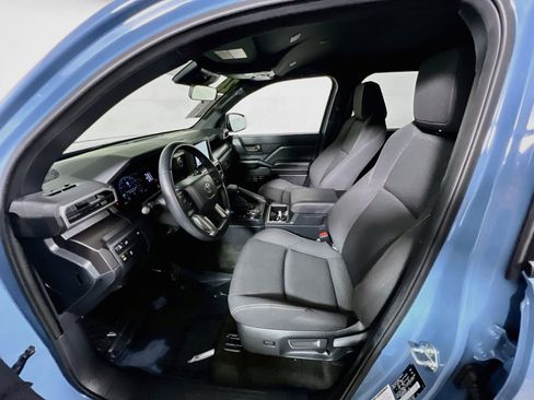Used 2026 Toyota 4Runner SR5 AWD/4WD image 15
